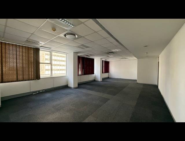 154M² OFFICE TO LET IN DURBAN CENTRAL